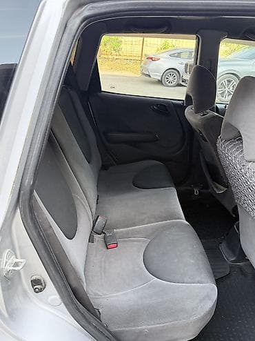 rf 2: Honda Fit: 2002 г., 1.3 л, Вариатор, Бензин, Хэтчбэк — 6