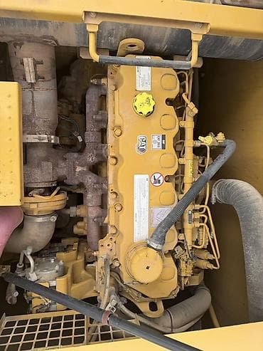 продам мот: Экскаватор, Caterpillar, Гусеничный — 6