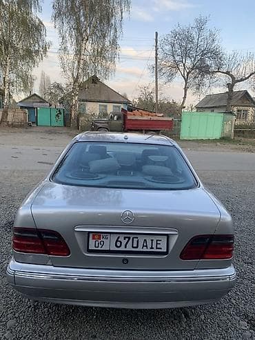 Транспорт: Mercedes-Benz E-Class: 2000 г., 3.2 л, Автомат, Газ, Седан — 6