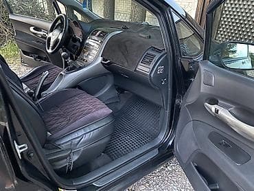машина гольв: Toyota Auris: 2007 г., 1.4 л, Механика, Дизель, Хэтчбэк — 7