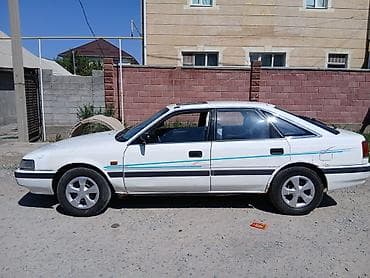 626: Mazda 626: 1989 г., 2.2 л, Механика, Бензин, Лифтбек — 3