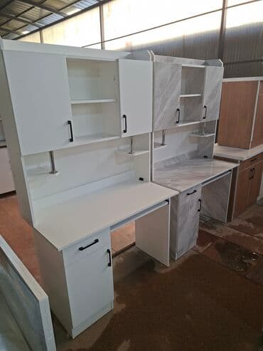 компьютерная стол: Компьютерный стол, Новый, С полками — 5