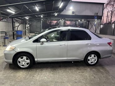 меняю дом на машину: Honda Fit Aria: 2004 г., 1.5 л, Вариатор, Бензин, Седан — 5