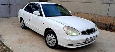 Daewoo Nubira: 2001 г., 1.6 л, Механика, Бензин, Седан