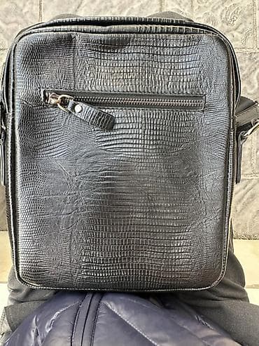 Сумкалар: Классикалык сумка, Butun, Материалы: Нукура булгаары, Сыдырмалуу, Эркектердики — 1