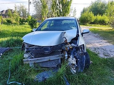 toyota corolla cross: Самовывоз Toyota Auris хэтчбек, серебристый, 5 дверей. Версия для — 4