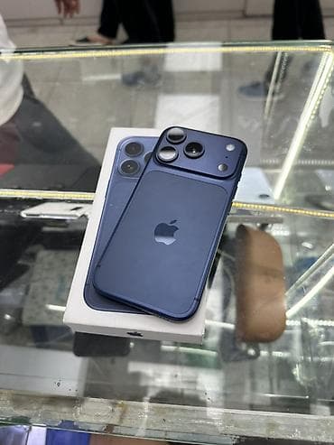 IPhone 17 Pro, Б/у, 256 ГБ, Blue Titanium, Зарядное устройство, Чехол, Кабель, 100 %