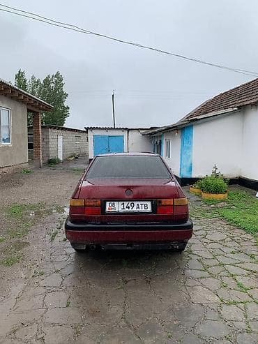 Транспорт: Volkswagen Vento: 1994 г., 1.8 л, Механика, Бензин, Седан — 3
