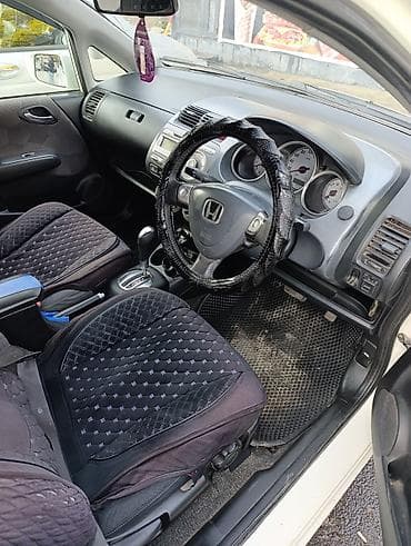 ls lexus: Honda Fit: 2004 г., 1.5 л, Автомат, Бензин, Хэтчбэк — 3