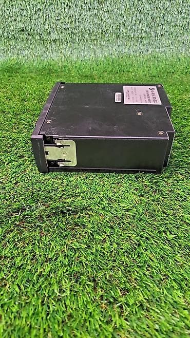 bmw 34e: Блок навигации с автомобиля бмв е38. Номер детали 65-90 6905—-923 — 5