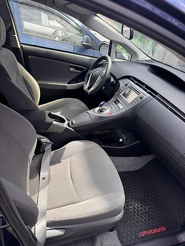 prius prime: Toyota Prius: 2015 г., 1.8 л, Вариатор, Гибрид, Хэтчбэк — 3