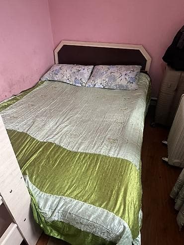 Двуспальная кровать, С мягким изголовьем, длина - 2 см