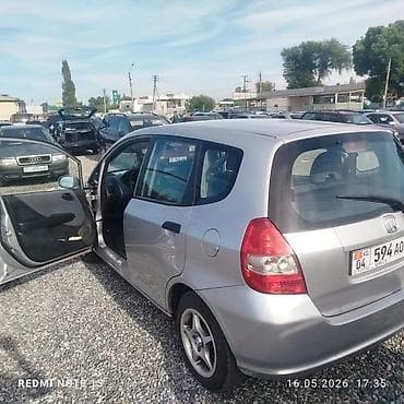 салон на фит: Honda Jazz: 2002 г., 1.4 л, Автомат, Бензин, Хэтчбэк — 4