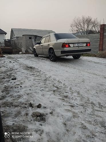 крыло 124: Mercedes-Benz W124: 1991 г., Седан — 2