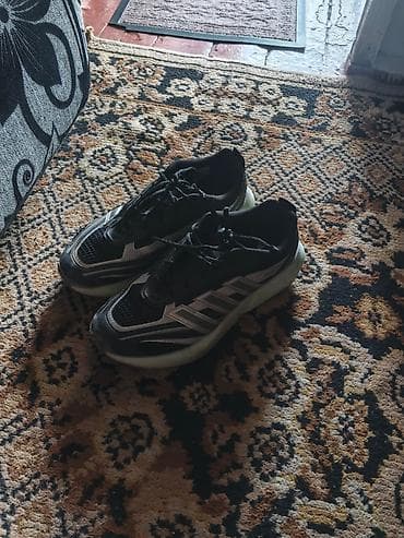 nike react: Мужские кроссовки, 42, Adidas, Б/у, цвет - Черный, Самовывоз — 1