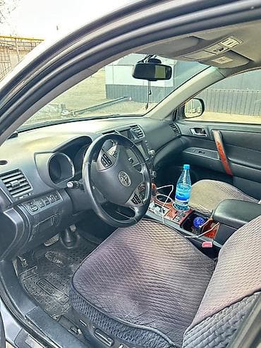 Toyota Highlander: 2013 г., 3.5 л, Автомат, Бензин, Кроссовер — 10