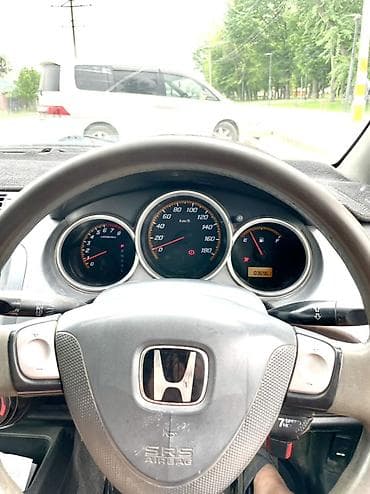 аккорд 5: Honda Fit: 2003 г., 1.5 л, Вариатор, Бензин, Хэтчбэк — 7