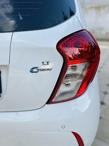 Chevrolet: Chevrolet Spark: 2017 г., 1 л, Вариатор, Бензин, Хэтчбэк — 5
