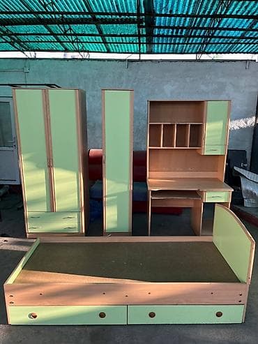 детскую мебель в новом: Детская гарнитура, Б/у, Для мальчика, ДСП, цвет - Зеленый, Самовывоз — 3