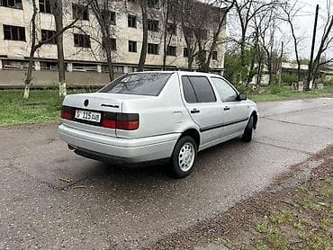 вампер сешка: Volkswagen Vento: 1994 г., 1.8 л, Ручные, Бензин, Седан — 4