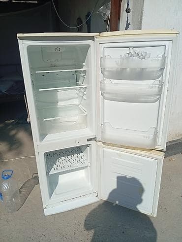 cs max: Продаю 2х камерный холодильник в хорошем состоянии. морозит отлично — 2