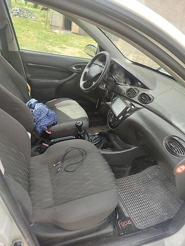 беларус 82 1 трактор: Ford Focus: 2002 г., 1.8 л, Механика, Универсал — 2
