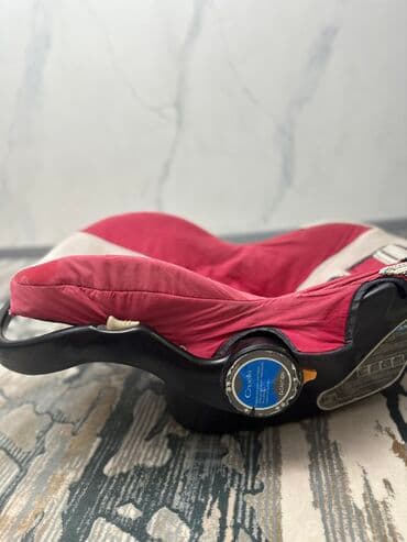 детское кресло на переднем сиденье: Автокресло, түсү - Кызыл, Колдонулган — 2