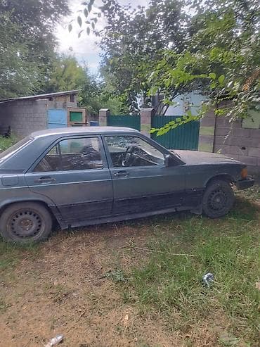 Mercedes-Benz 190: 1987 г., 1.9 л, Механика, Газ, Седан