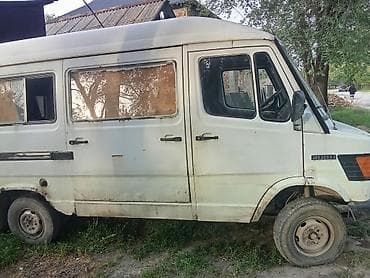 5: Mercedes-Benz T1: 1989 г., 2 л, Механика, Дизель, Фургон — 1