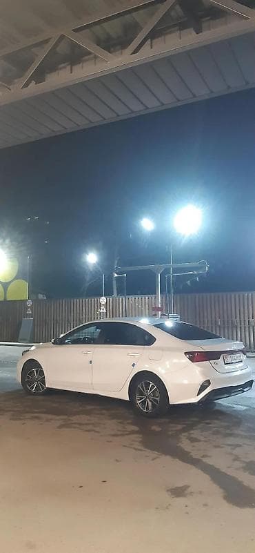 Продажа авто: Kia K3: 2022 г., 1.6 л, Вариатор, Бензин, Седан — 1