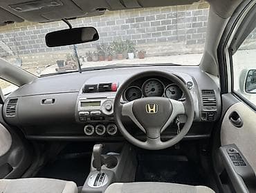 Унаа сатуу: Honda Fit: 2005 г., 1.3 л, Автомат, Бензин, Хетчбек — 6