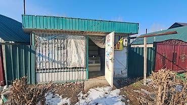 магазин оборудование: Срочно продаётся Павильон вместе с оборудованием,полки — 2
