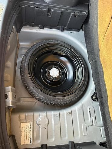 santa fe 2017: Toyota Ist: 2003 г., 1.3 л, Автомат, Бензин, Хэтчбэк — 7