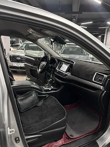 Продажа авто: Toyota Highlander: 2018 г., 3.5 л, Автомат, Бензин, Кроссовер — 9
