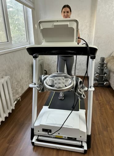 настольный теннисная ракетка: Покупали за 75тыся сом,очень мало пользовались.Беговая дорожка с — 1