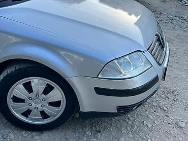 Volkswagen: Volkswagen Passat: 2002 г., 2 л, Механика, Бензин, Седан — 5