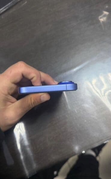 IPhone 16, 256 ГБ, 90 %