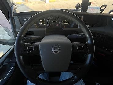 Унаа: Сүйрөгүч, Volvo, 2017 г. — 2