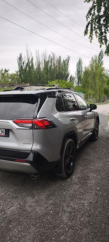 tracker gps: Toyota RAV4: 2020 г., Гибрид, Кроссовер — 4