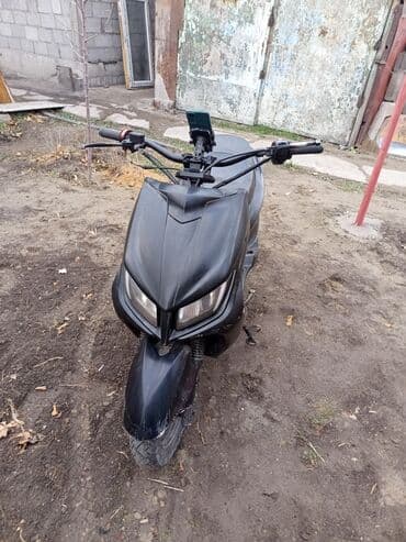 кофры для мотоцикла: Скутер/мопед (черный), класс 50–150 см³ Описание: - Кузов в — 3