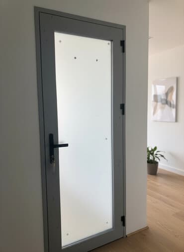 резина для дверей: Межкомнатная дверь со стеклом, Алюминий, Левая, Другая страна производитель, цвет - Серый — 1