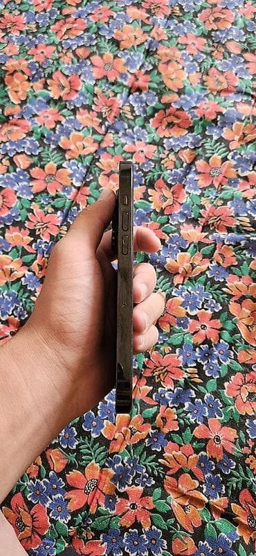 IPhone 14 Pro, Б/у, 128 ГБ, Черный, Кабель, 85 % at lalafo.kg IPhone 14 Pro, Б/у, 128 ГБ, Черный, Кабель, 85 %