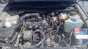 Volkswagen Passat: 1990 г., 2 л, Механика, Бензин, Седан — 7