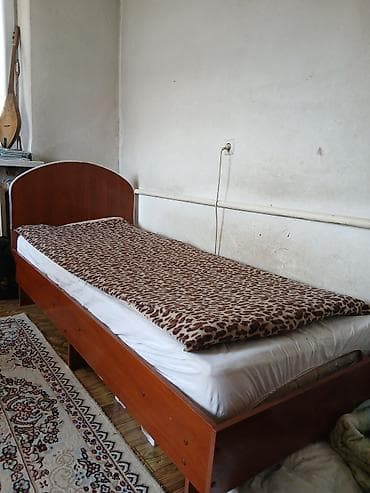 кровать и шкаф: Комплект мебели для спальни/детской: - Шкаф трехдверный из ЛДСП под — 3