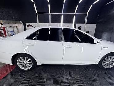 аренда byd e2: Toyota Camry: 2012 г., 2.5 л, Автомат, Гибрид, Седан — 5