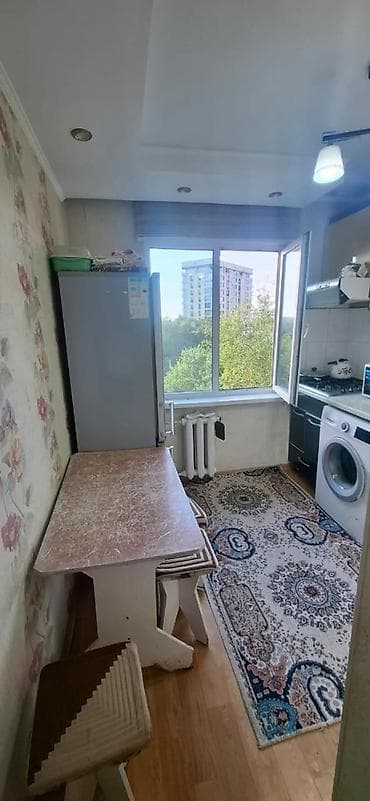 квартира 3 мкр: 3 комнаты, 58 м², 3 мкр 104 серия, 4 этаж, Старый ремонт — 2