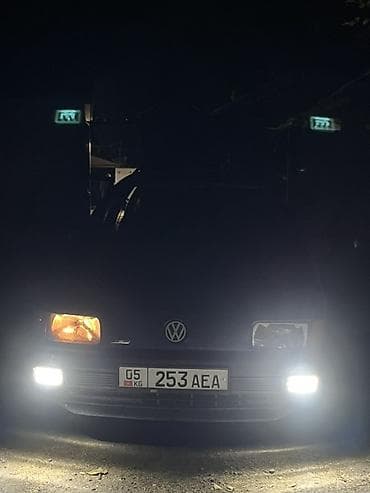 капот лупарик: Volkswagen Passat Variant: 1993 г., 1.8 л, Механика, Бензин, Универсал — 9