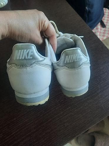 nike: Кроссовки, 39, Nike, Б/у, цвет - Белый, Самовывоз — 4