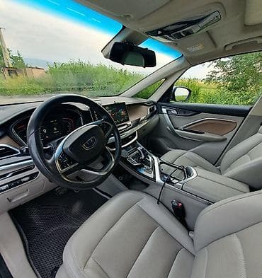 Продажа авто: Geely : 2019 г., 1.5 л, Робот, Бензин, Минивэн — 10