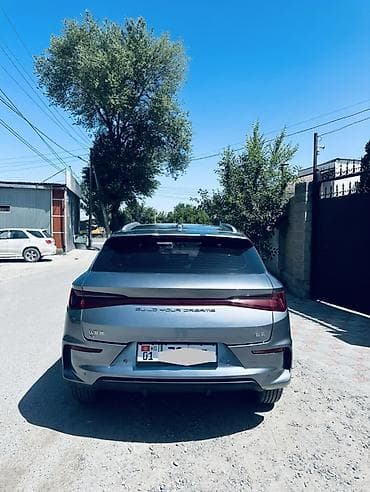 gac aion v plus 2025: BYD E2: 2023 г., Автомат, Электромобиль, Хэтчбэк — 4